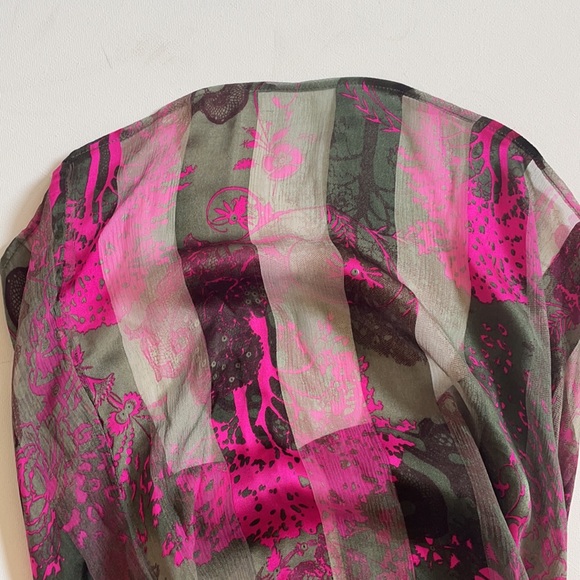 COPY - Rory Beca Silk Shirt Dress in size S, Half Sleeves V Scoop neckline, G… - Picture 10 of 13